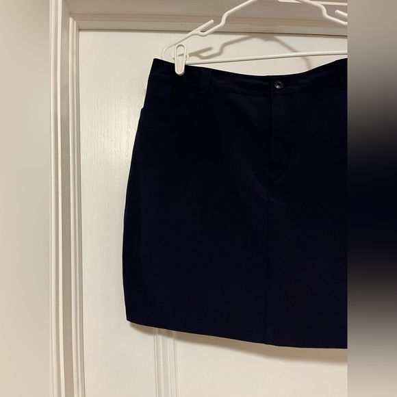 Eddie Bauer Women’s Size 16 Navy Blue Adventurer 2.0 Skort Skirt - Picture 2 of 11